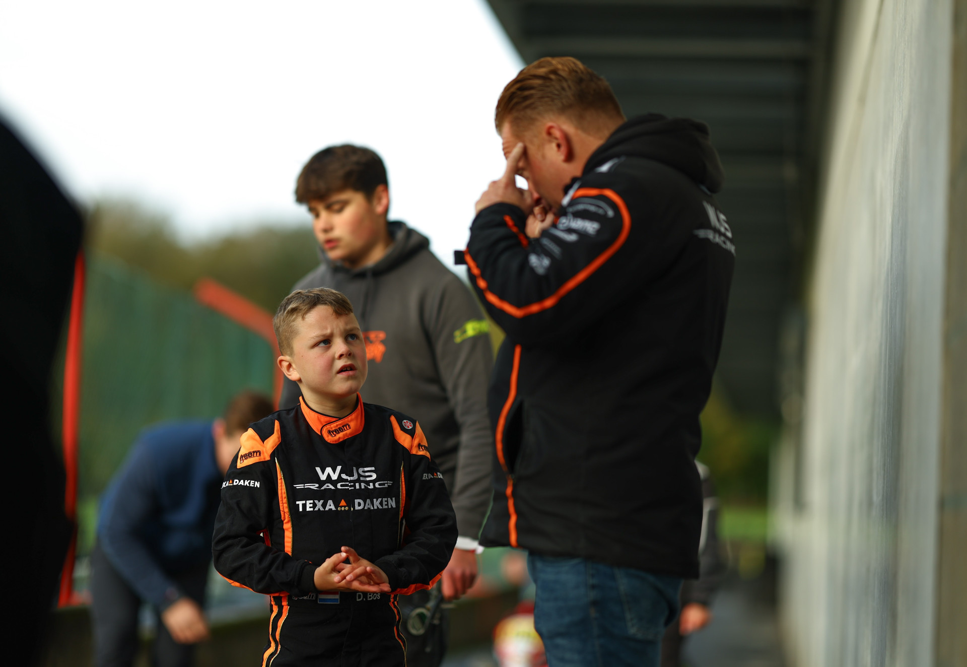 Coach handen hoog
