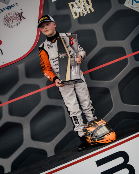 Podium 1 (2)
